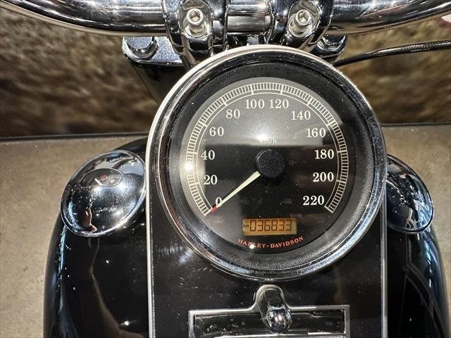 
								Harley Davidson Motorbike full									