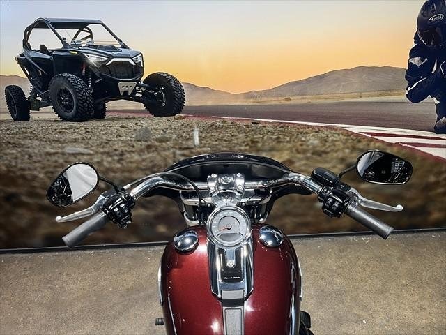 
								Harley-Davidson Sport Glide 107 (FLSB) full									