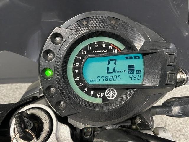 
								Yamaha FZ6N full									