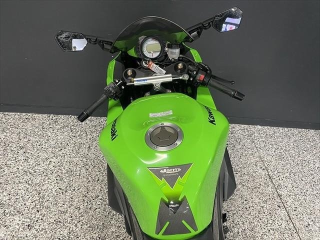
								Kawasaki Ninja ZX-10R full									