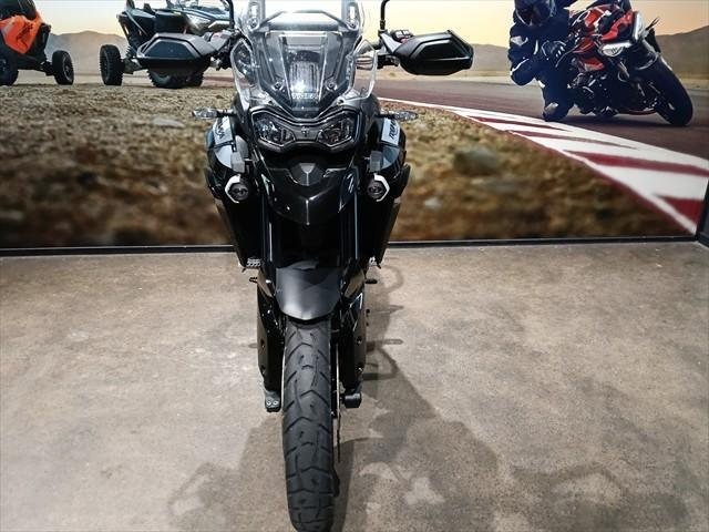 
								Triumph Tiger 900 GT Pro full									