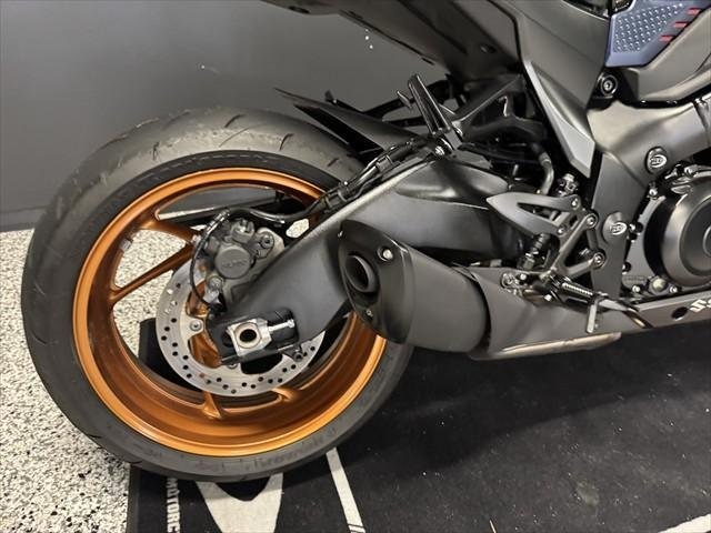 
								Suzuki Katana full									