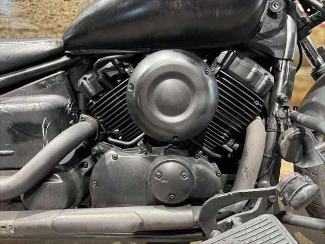 
								Yamaha V-Star XVS650 Custom full									