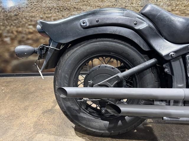 
								Yamaha V-Star XVS650 Custom full									