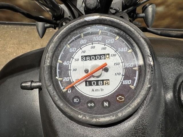 
								Yamaha V-Star XVS650 Custom full									