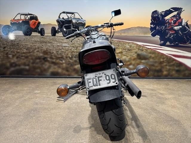 
								Yamaha V-Star XVS650 Custom full									
