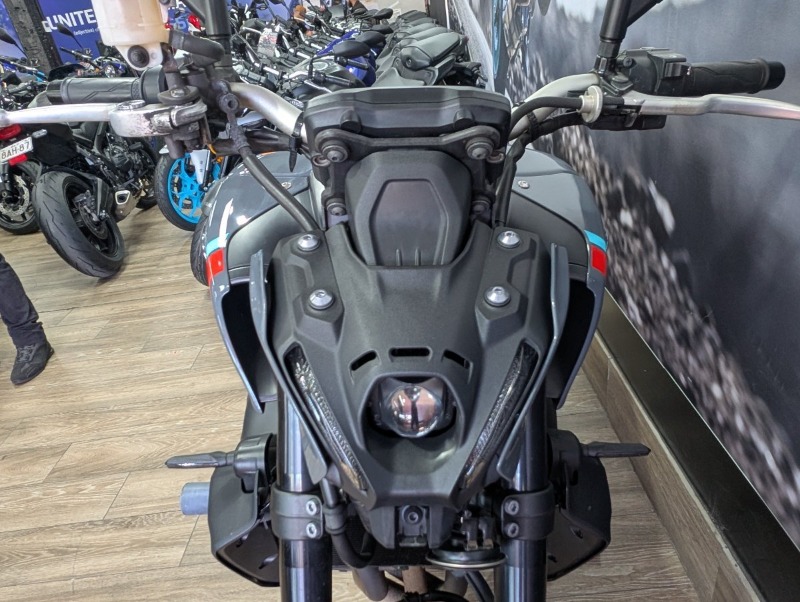 
								Yamaha MT-09A full									