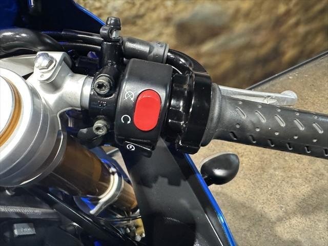 
								Triumph Daytona 675 full									