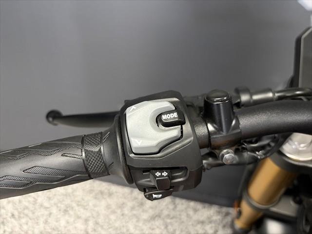 
								Suzuki GSX-8T full									