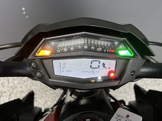 
								Kawasaki Z1000 ABS Special Edition full									