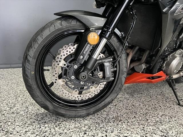 
								Kawasaki Z1000 ABS Special Edition full									