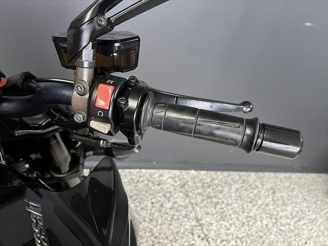 
								Kawasaki Z1000 ABS Special Edition full									