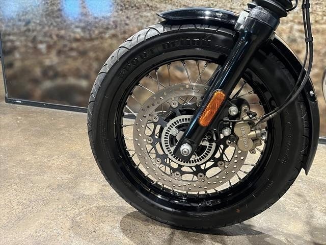 
								Royal Enfield Interceptor 650 Custom MY21 full									