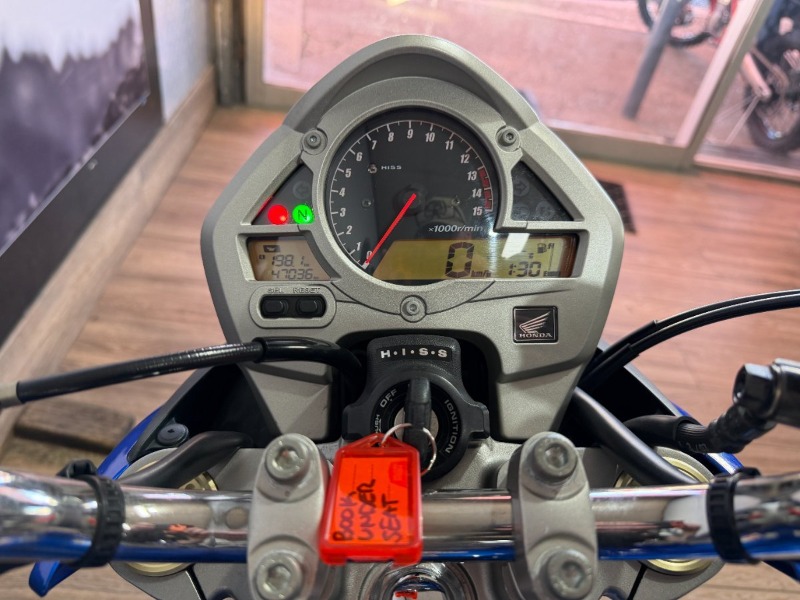 
								Honda CB600F Hornet full									