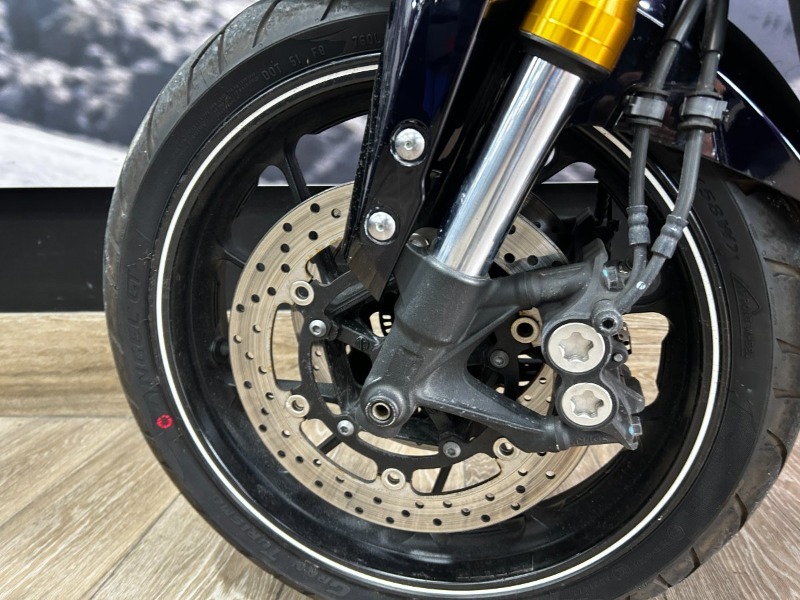 
								Yamaha MT-09 full									