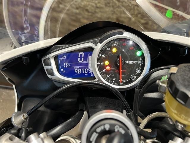 
								Triumph Daytona 675 ABS full									