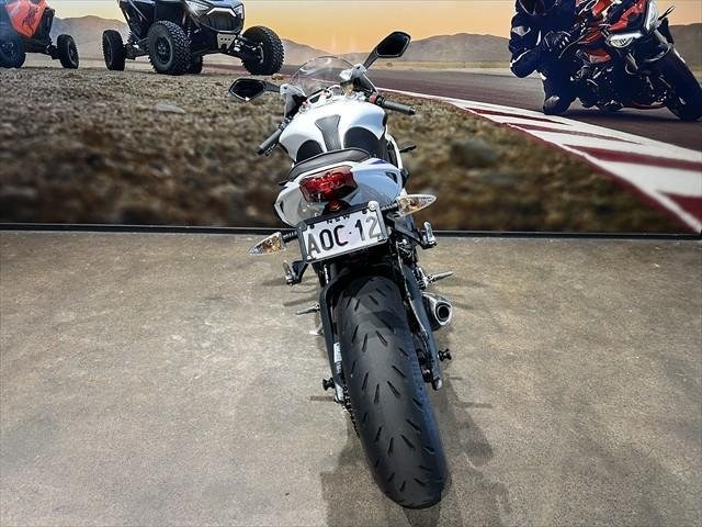 
								Triumph Daytona 675 ABS full									