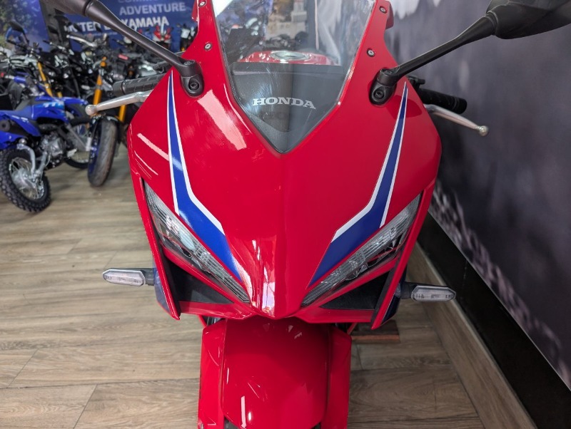 
								Honda CBR650RAC full									