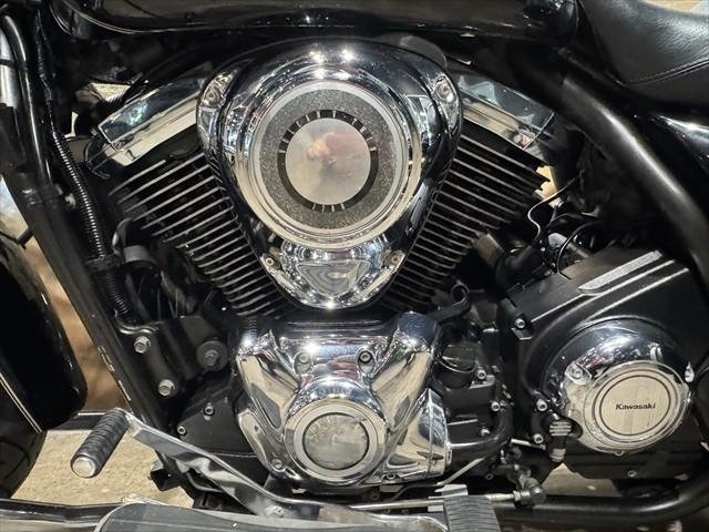 
								Kawasaki Vulcan 1700 Nomad full									