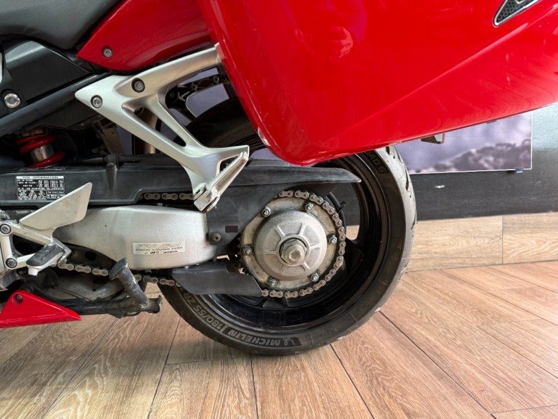 
								Honda VFR800F (VFR800FI) full									