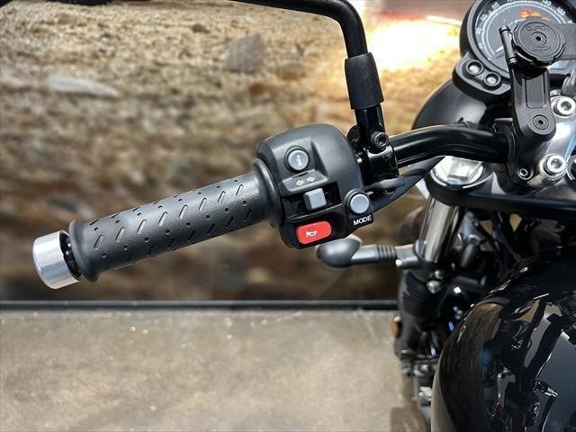 
								Triumph Speed Twin 900 full									