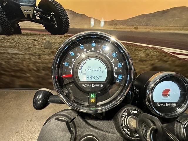 
								Royal Enfield Meteor 350 Fireball full									