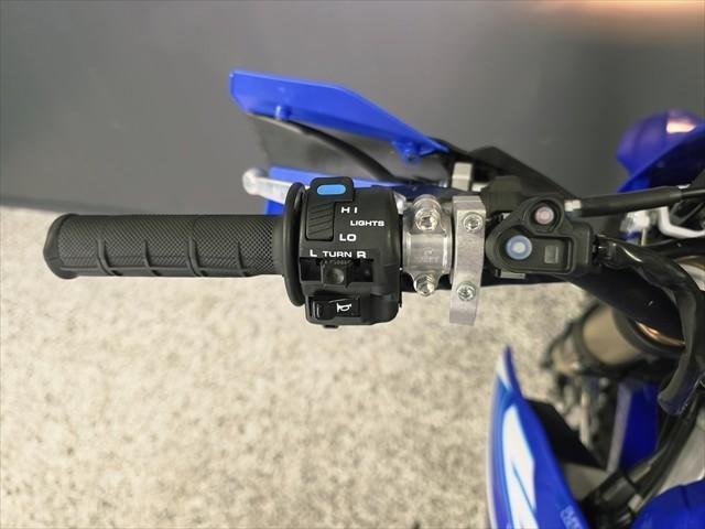 
								Yamaha WR450F full									