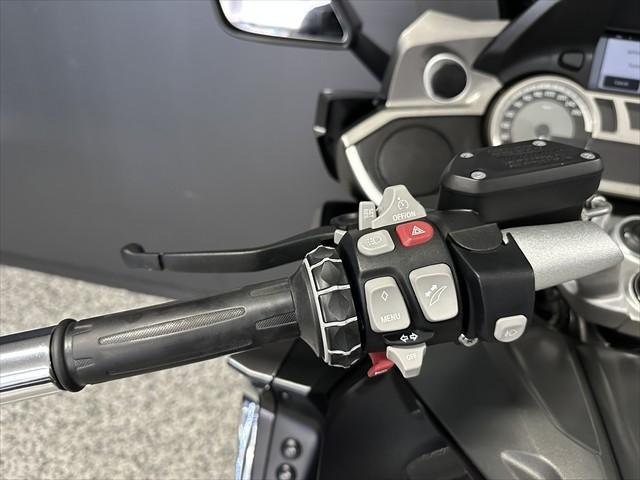 
								BMW K 1600 GTL full									