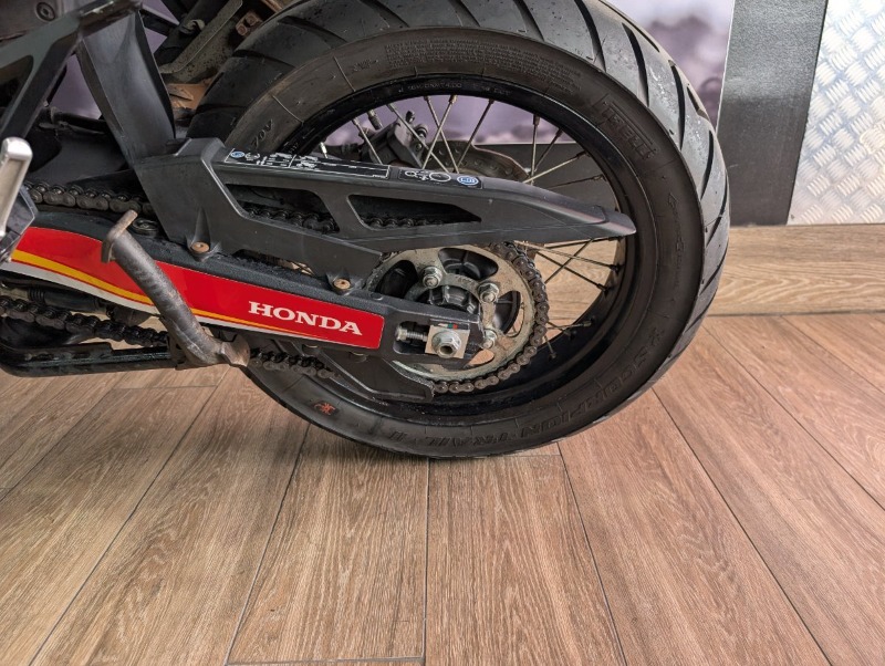 
								Honda CRF1000L Africa Twin full									