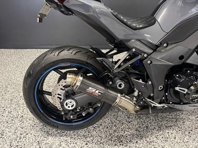 
								Kawasaki Z1000 ABS full									