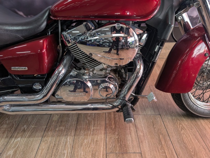 
								Honda VT750C Shadow full									