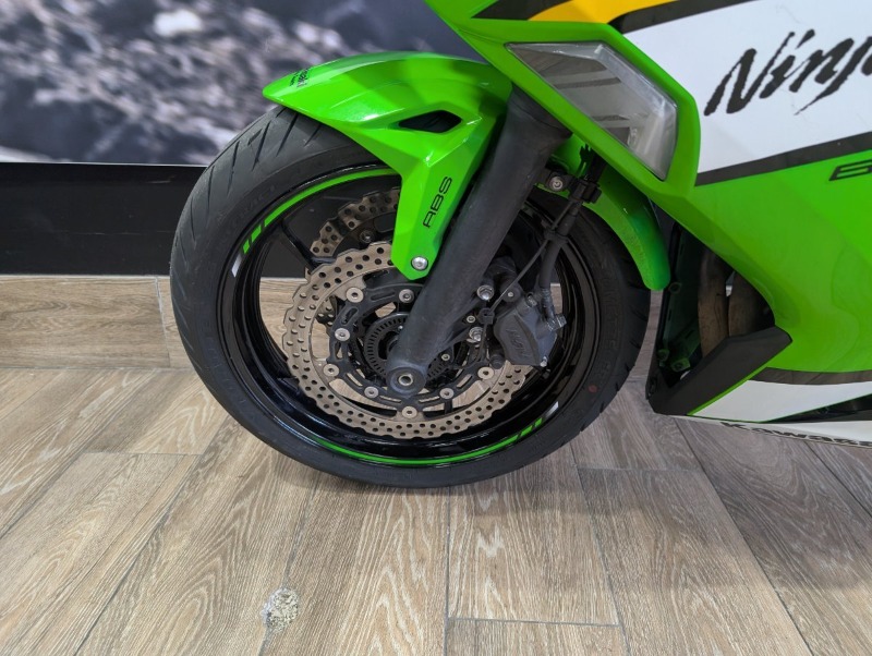 
								Kawasaki Ninja 650 full									