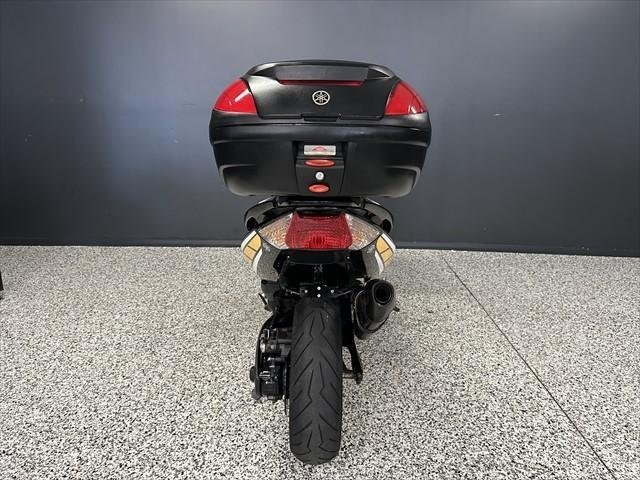 
								Yamaha TMAX (XP500) full									