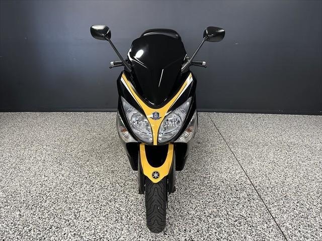 
								Yamaha TMAX (XP500) full									