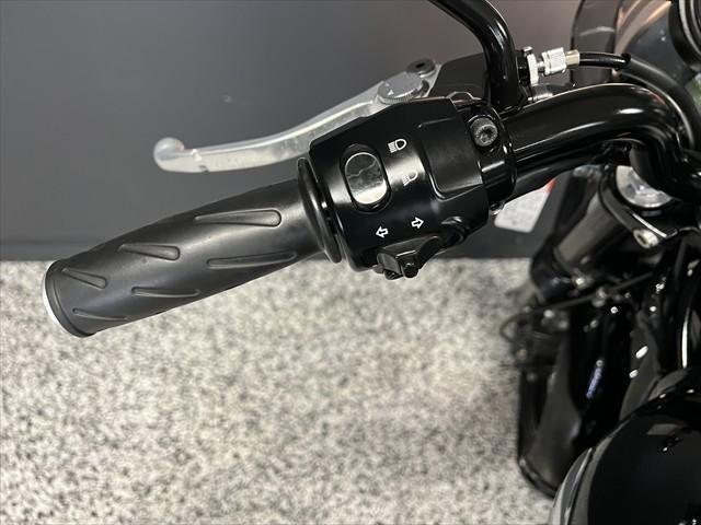 
								Triumph Bonneville T100 Black full									