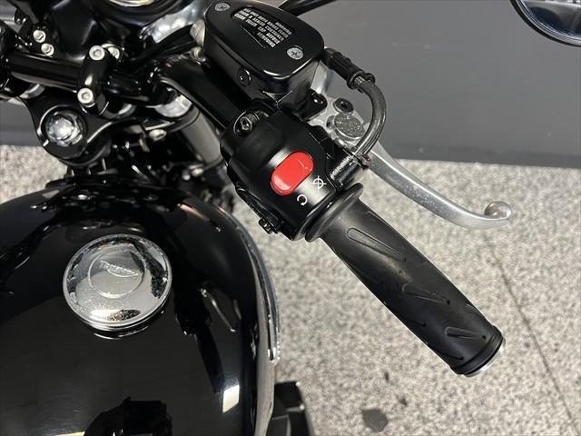 
								Triumph Bonneville T100 Black full									