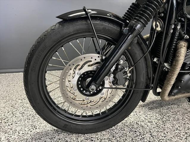 
								Triumph Bonneville T100 Black full									