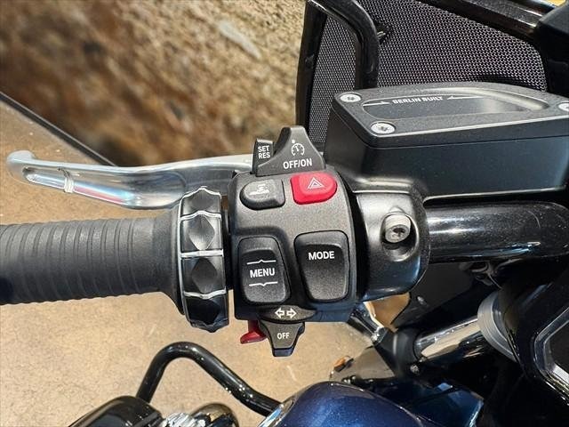 
								BMW R 18 full									