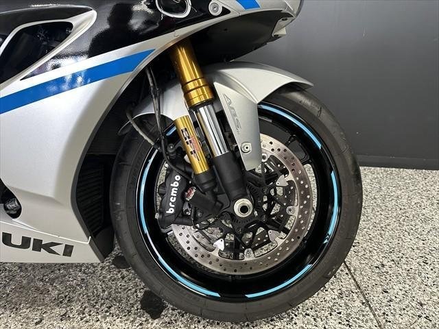 
								Suzuki GSX-R1000R full									