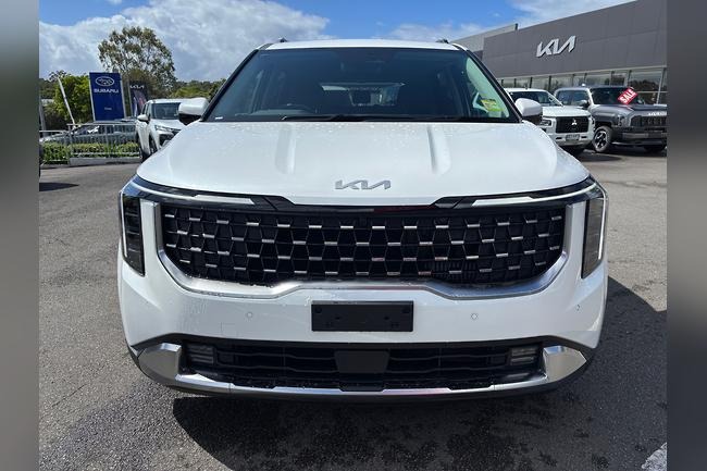 
								Kia Carnival full									
