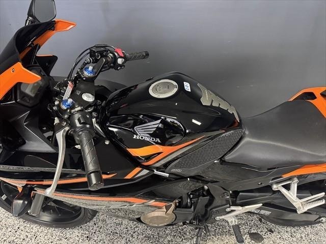 
								Honda CBR500RA (ABS) full									