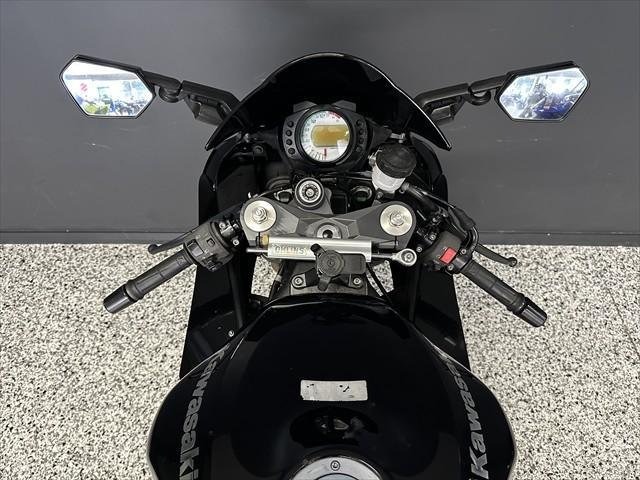 
								Kawasaki Ninja ZX-10R full									