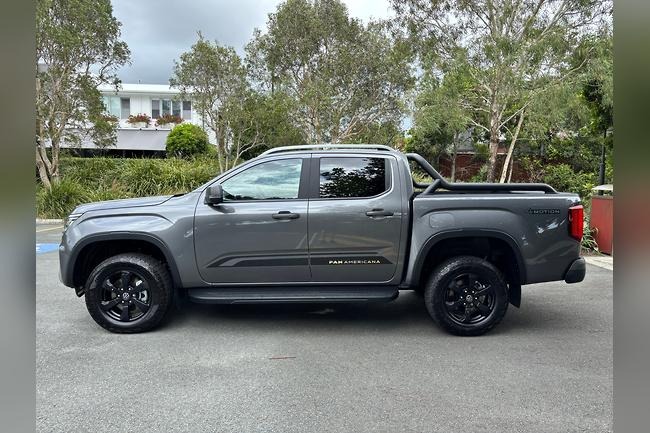 
								Volkswagen Amarok full									