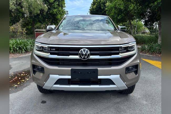 
								Volkswagen Amarok full									