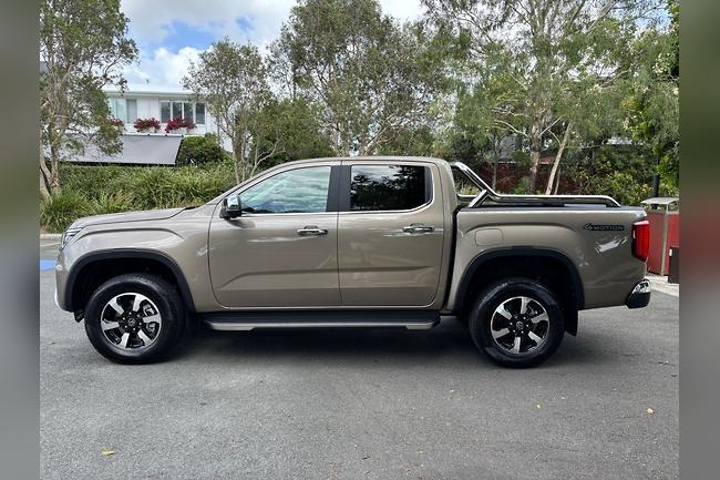 
								Volkswagen Amarok full									