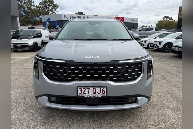 
								Kia Carnival full									