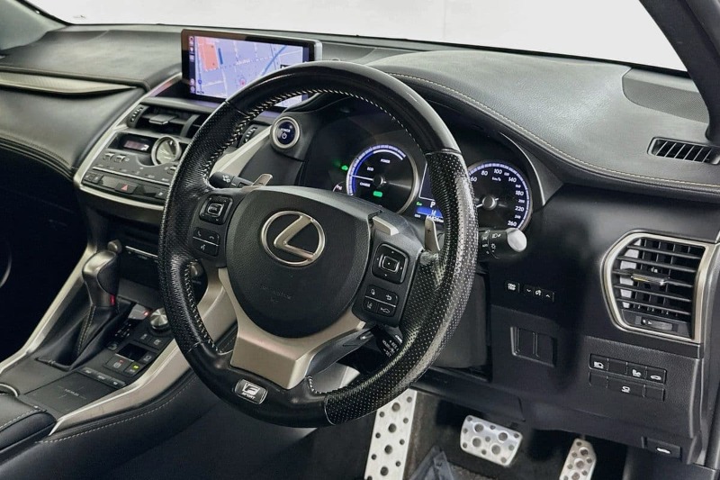 
								Lexus NX300h AYZ10R F-SPORT HYBRID (FWD) full									