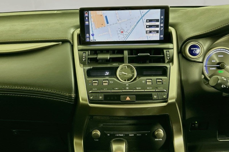 
								Lexus NX300h AYZ10R F-SPORT HYBRID (FWD) full									