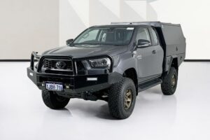 Toyota HILUX GUN126R RC SR (4×4)