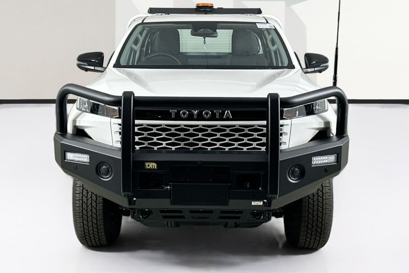 
								Toyota HILUX GUN226R SR (4×4) full									